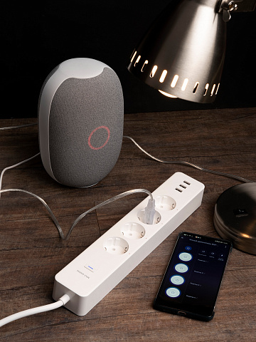 EKF PROxima Умный удлинитель Connect PRO Wi-Fi c USB