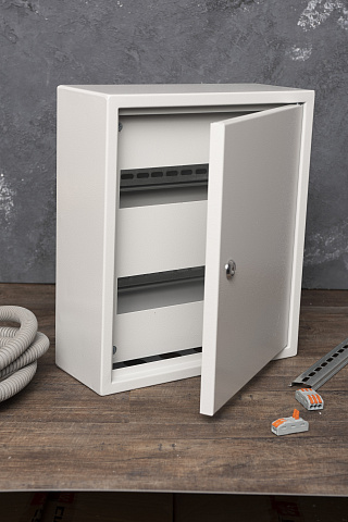 EKF Basic Щит распред. навесной ЩРН-18 (350х300х120) IP31